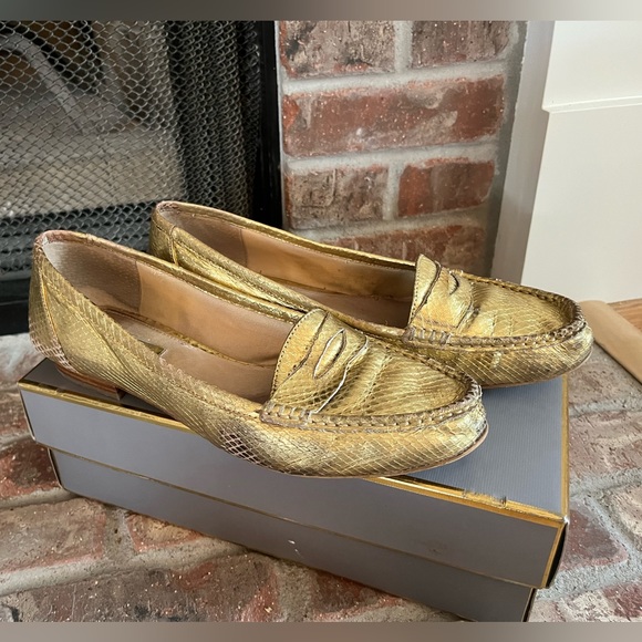 💗Louise Et Cie Gold Metallic Snake Embossed Leather Penny Loafers - size 9. - Picture 8 of 14